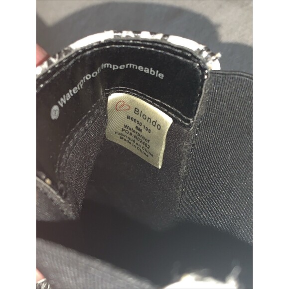 Blondo Womens Emelia Waterproof Black White Snake Print Ankle Booties Size 8M - Picture 4 of 11